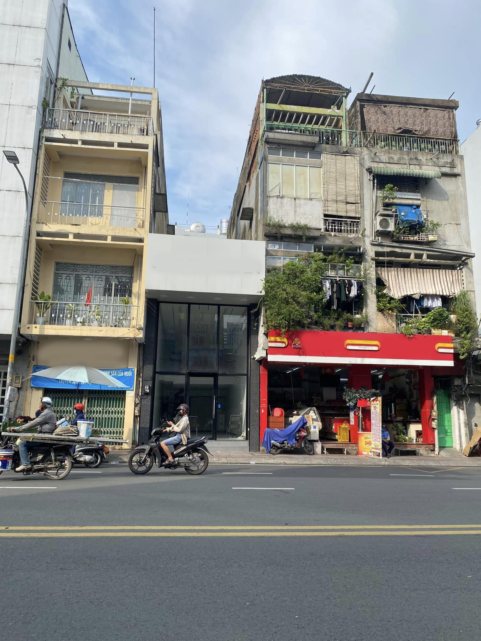 Cho thuê Nguyên căn mặt tiền đường Phan Đình Phùng, Phường 2, Quận Phú Nhuận